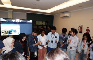 Nu'man Septha Heryanto melakukan koordinasi tim